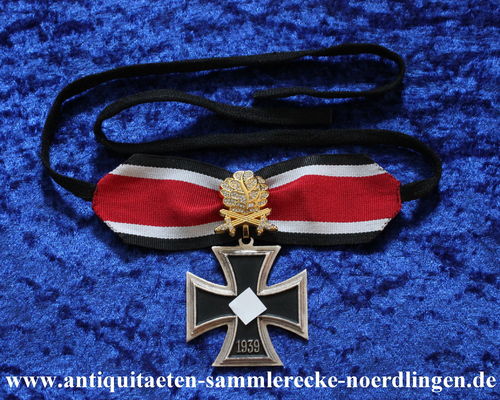Ritterkreuz des Eisernen Kreuzes 1939 dem goldenen Eichenlaub mit Schwertern und Brillanten