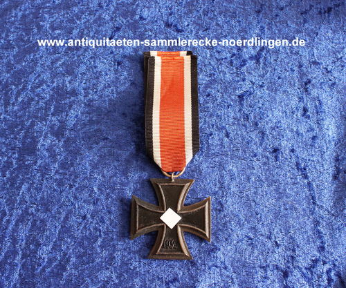 Eisernes Kreuz 1939 2.Klasse am Band. Unmarkiertes Stück. Design Firma Steinhauer & Lück Lüdenscheid