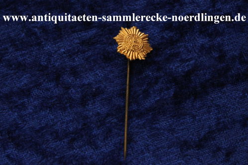 Tapferkeitsauszeichnung für Ostvölker 1. Klasse in Gold 16 mm Miniatur an langer Nadel